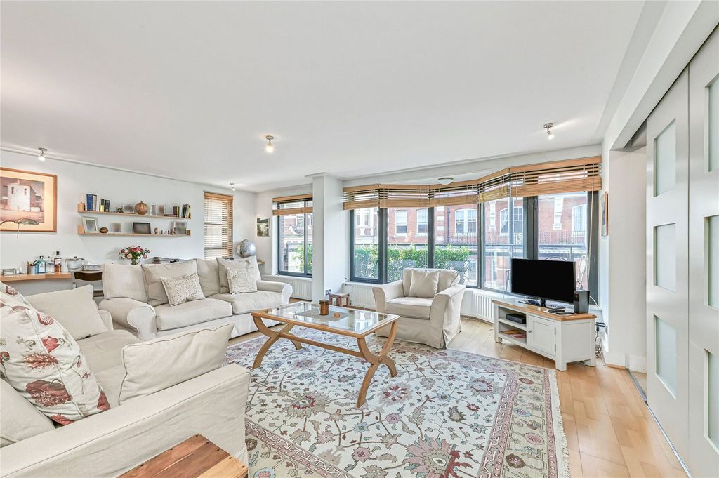 Property photo 1 of 23 Picture No. 17