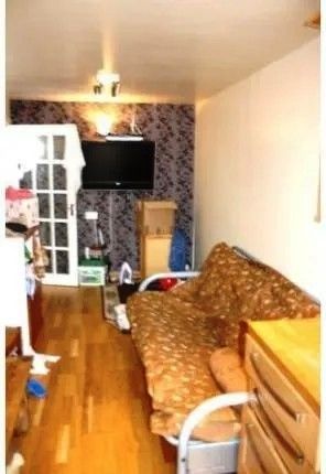 Property photo 1 of 4