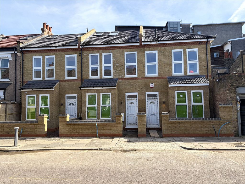 Property photo 3 of 3 Picture No. 13