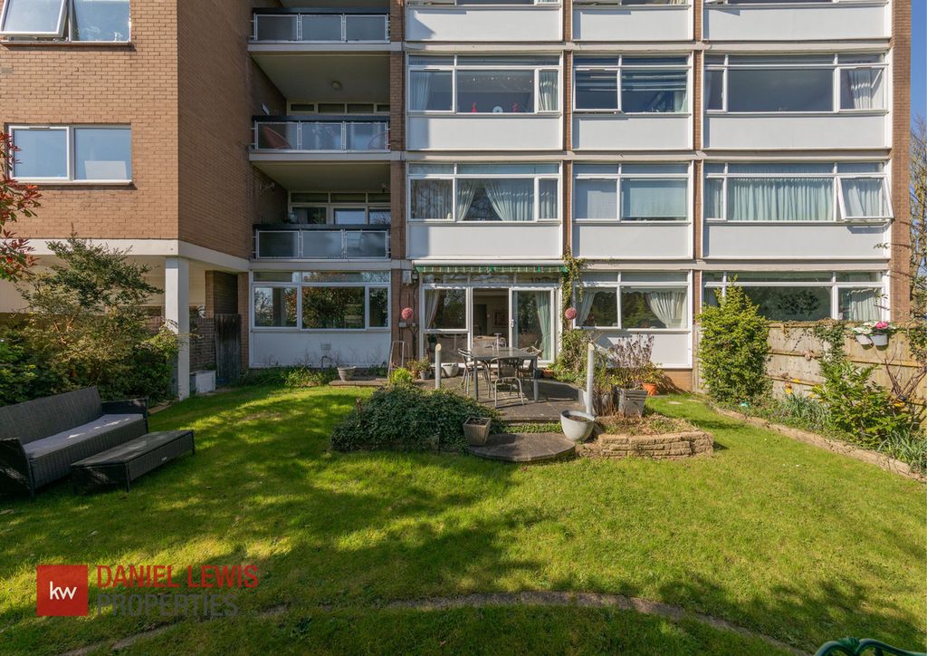 Property photo 1 of 26