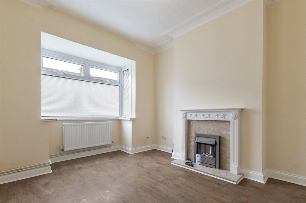 Property photo 3 of 7 Picture No. 04