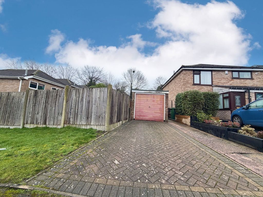 Property photo 2 of 23