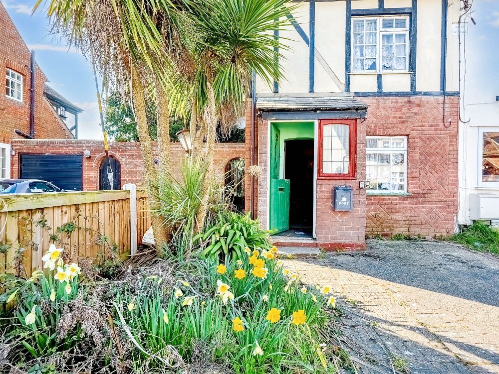 Property photo 2 of 19