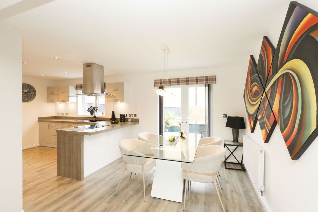 Property photo 2 of 29