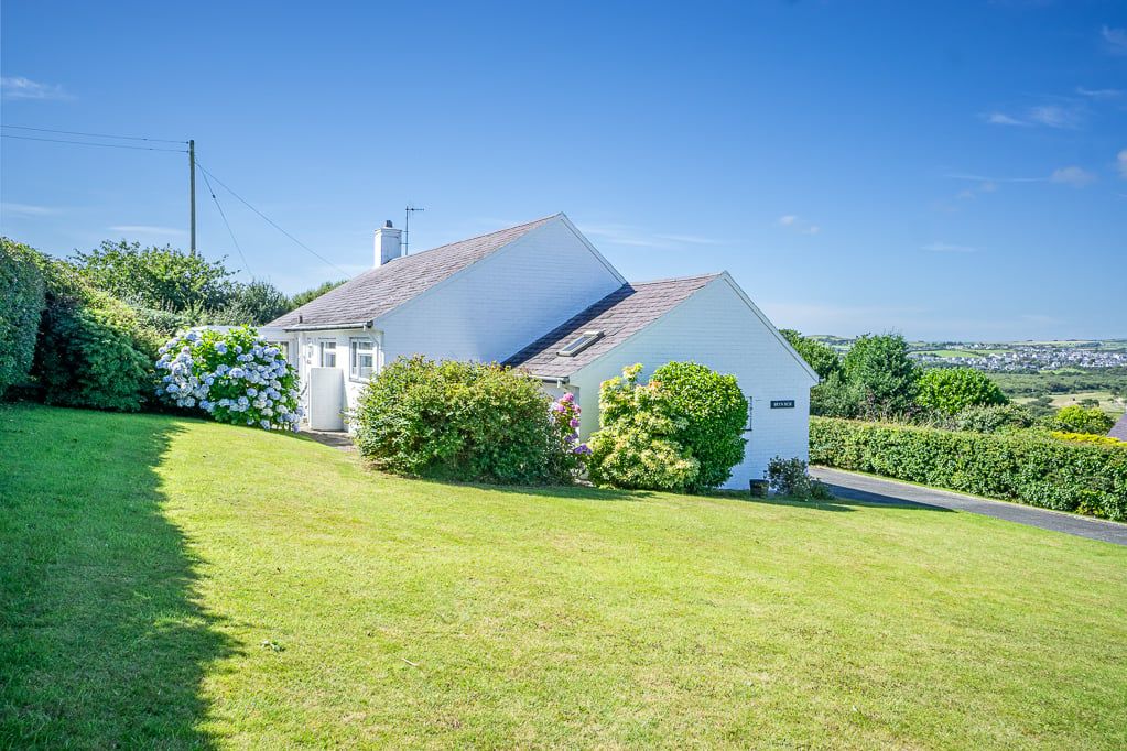 Property photo 3 of 40