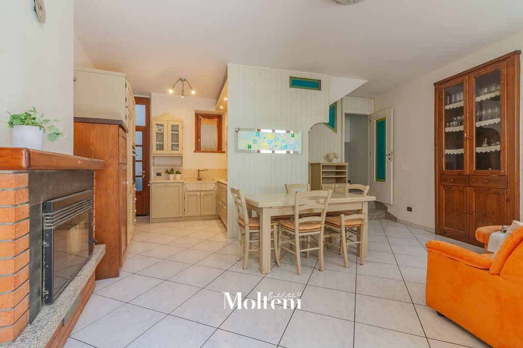 Property photo 1 of 30