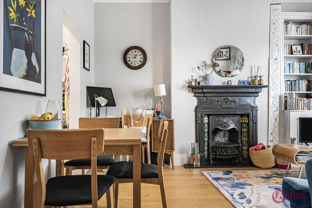 Property photo 3 of 14 Dining Room