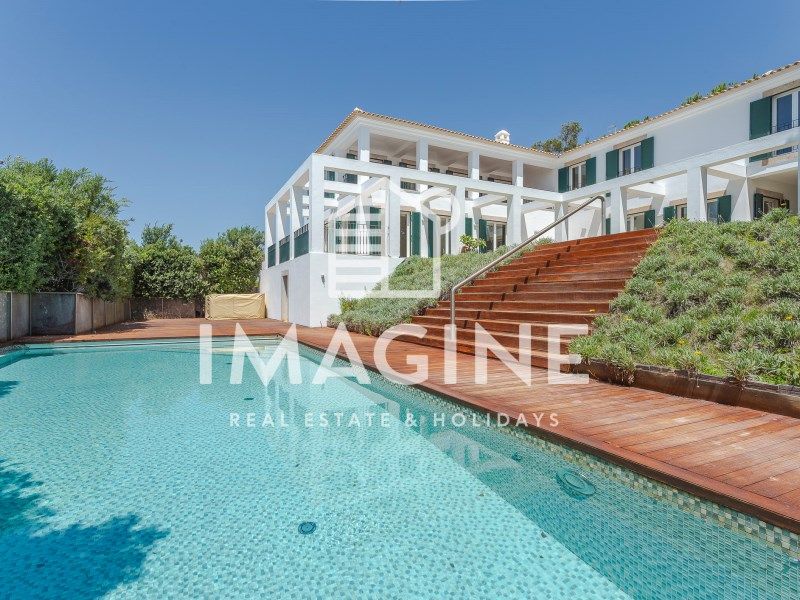 Property photo 3 of 126