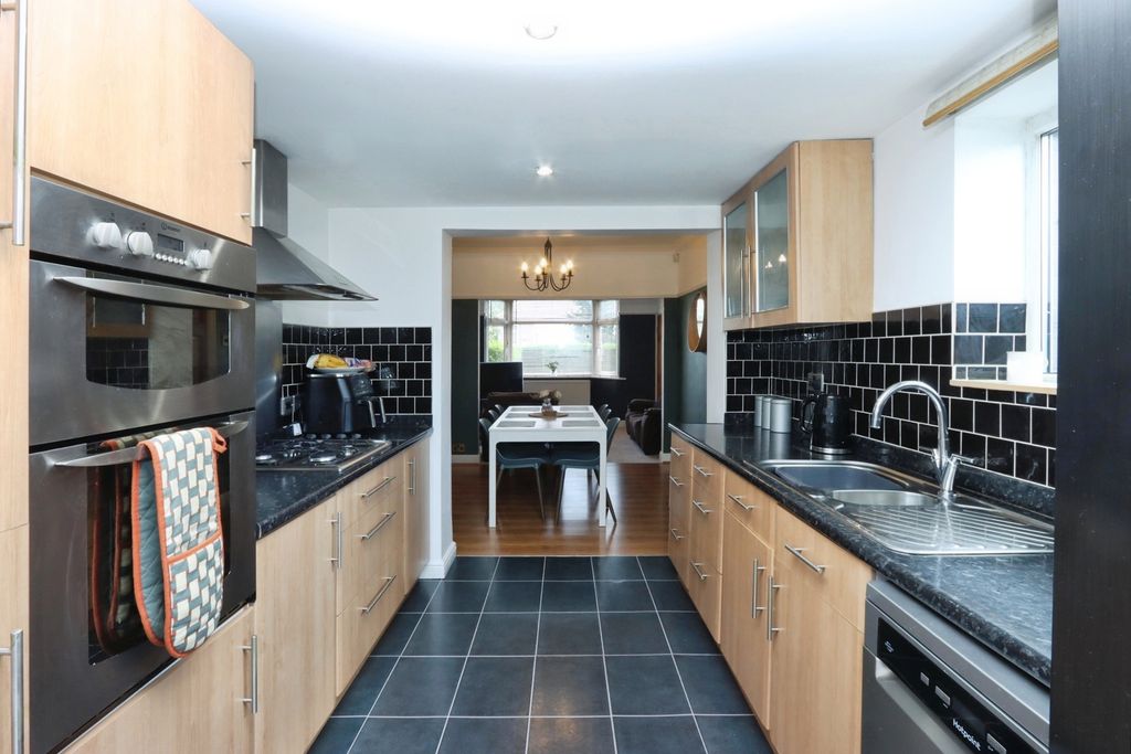 Property photo 2 of 19 Pbox-Img.Jpg
