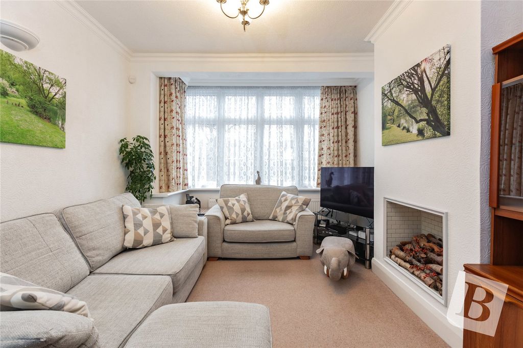 Property photo 2 of 17 Picture No. 28