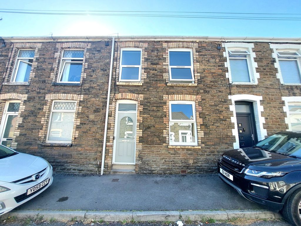 Property photo 1 of 35