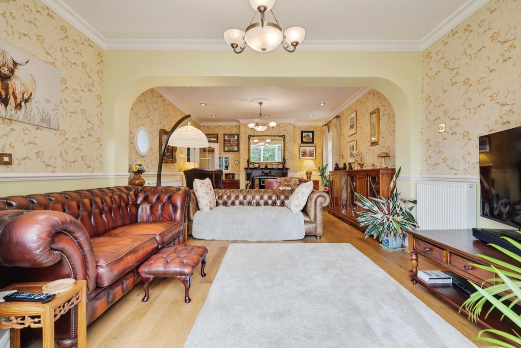 Property photo 2 of 20 Pbox-Img.Jpg