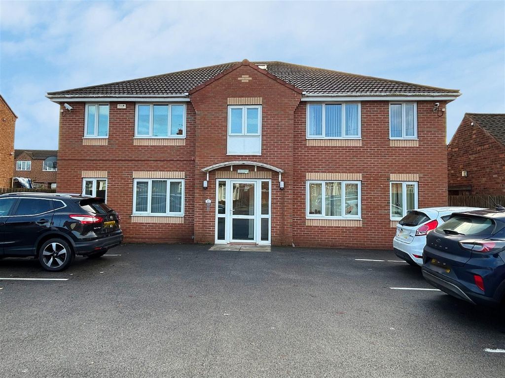 Property photo 1 of 11 Front