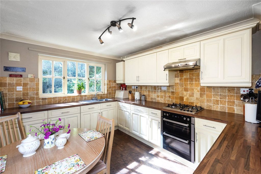 Property photo 2 of 18 Picture No. 07