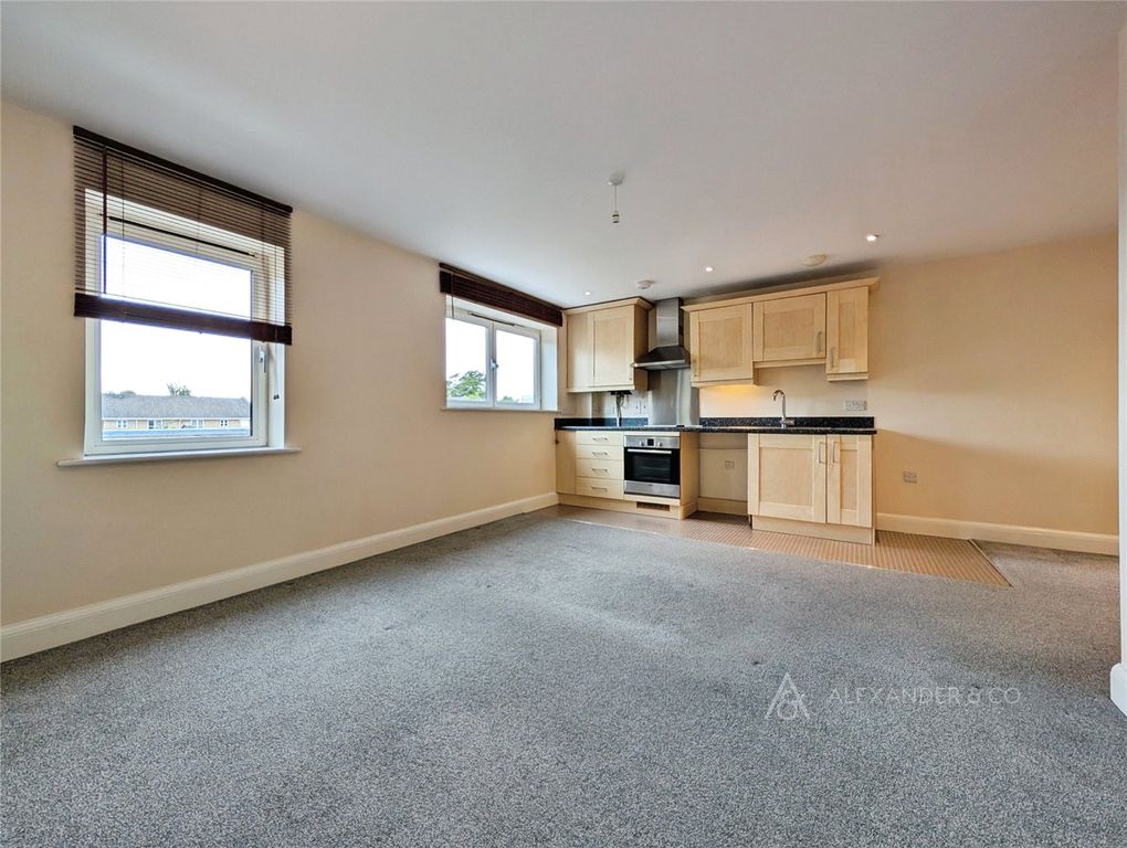 Property photo 2 of 14 Picture No. 27