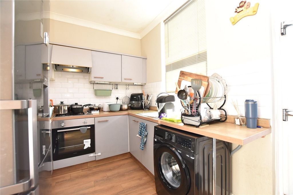 Property photo 3 of 10 Picture No. 13