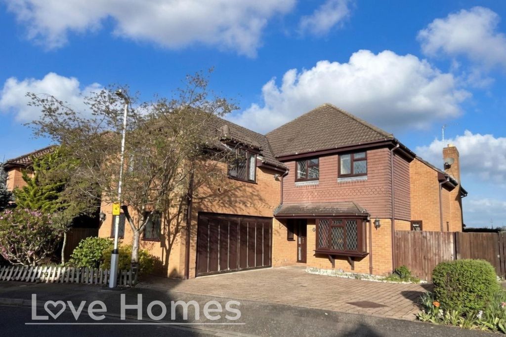 Property photo 1 of 20 4988012