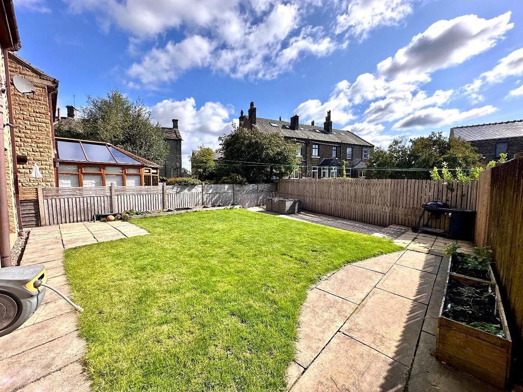 Property photo 2 of 29 Externally