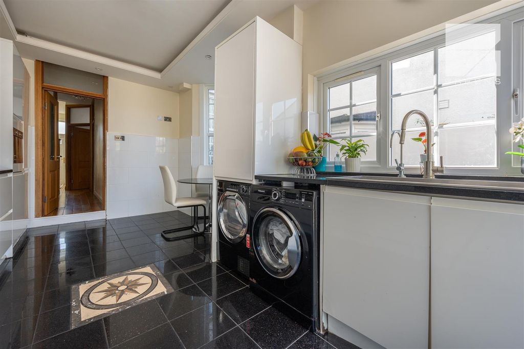 Additional image 14 of 3 bed end terrace house for saleNewbury Road, Highams Park E4