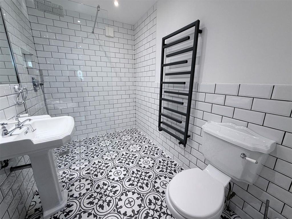 Property photo 3 of 15 Downstairs Shower Room.Jpg