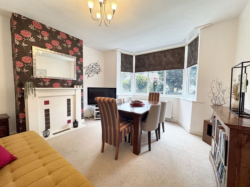 Property photo 3 of 45