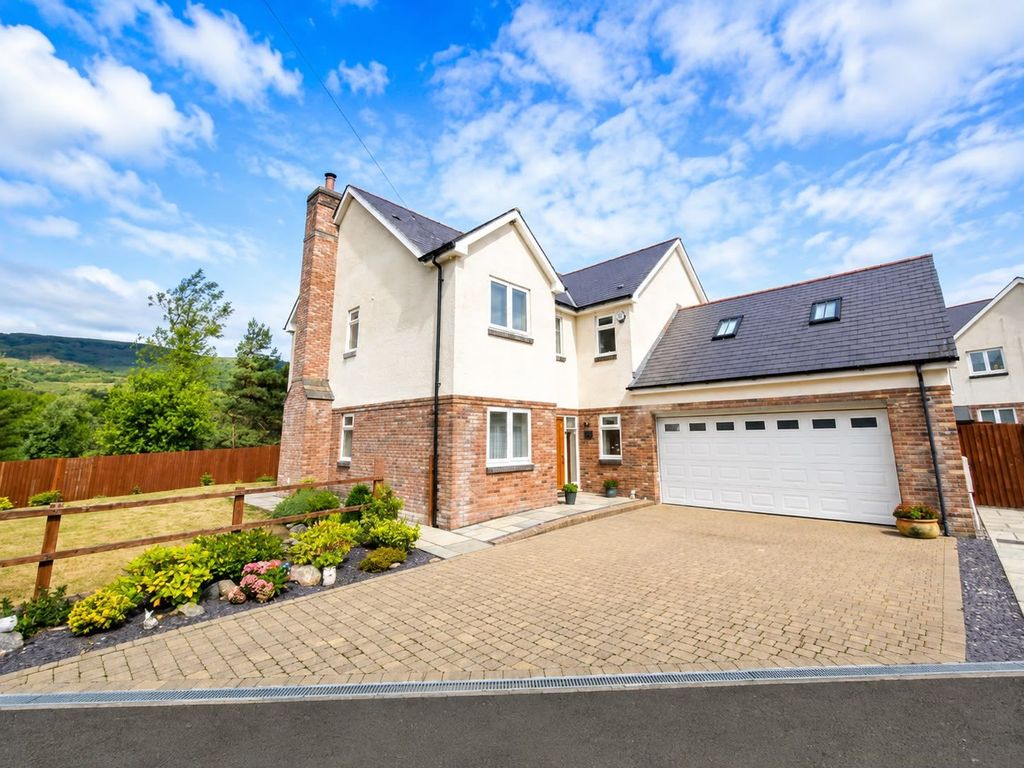 Property photo 1 of 30