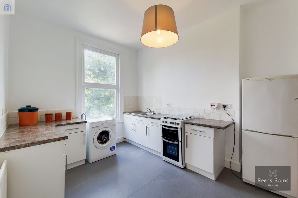 Property photo 2 of 15 Kitchen