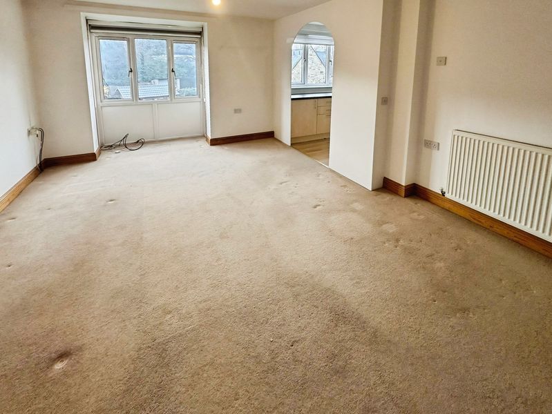 Property photo 3 of 5 Photo 5