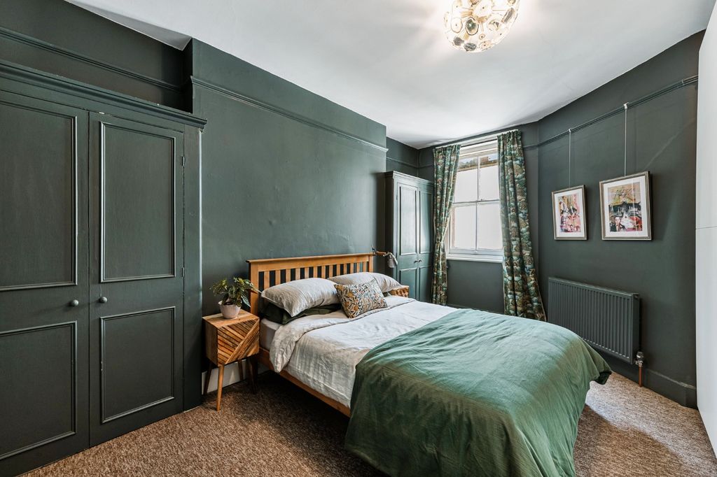Property photo 3 of 17 3903043
