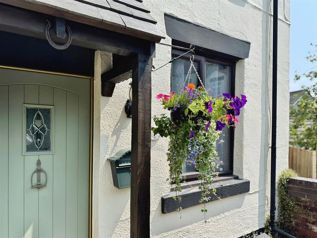 Property photo 1 of 18 Front Aspect