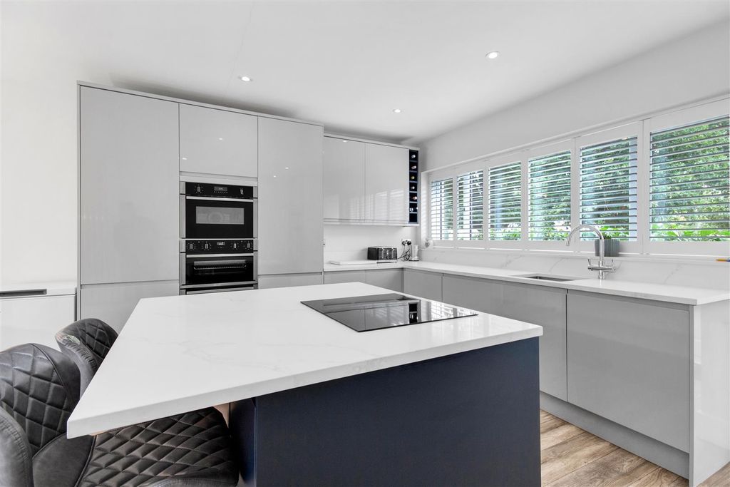 Property photo 3 of 15 3.Jpg
