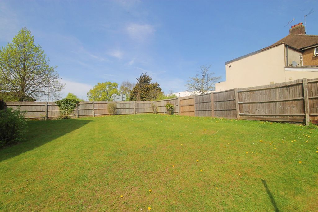 Property photo 3 of 13 Photo 12