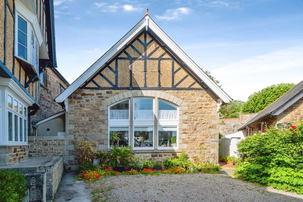 Property photo 1 of 24 Pbox-Img.Jpg