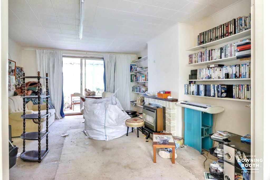 Property photo 2 of 14