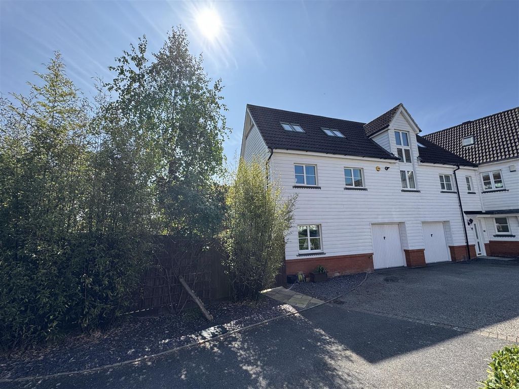 Property photo 1 of 35