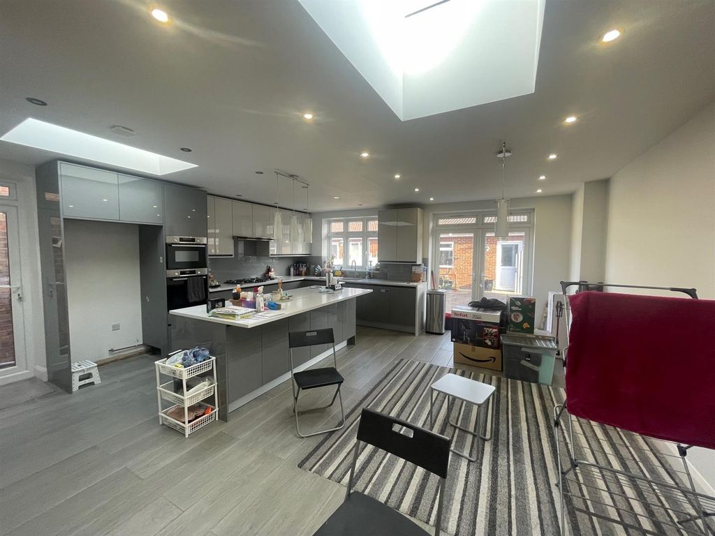 Property photo 3 of 10 Img_7093.Jpeg