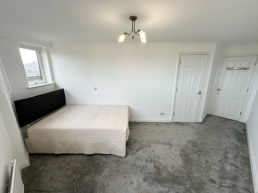 Property photo 3 of 13 Room C
