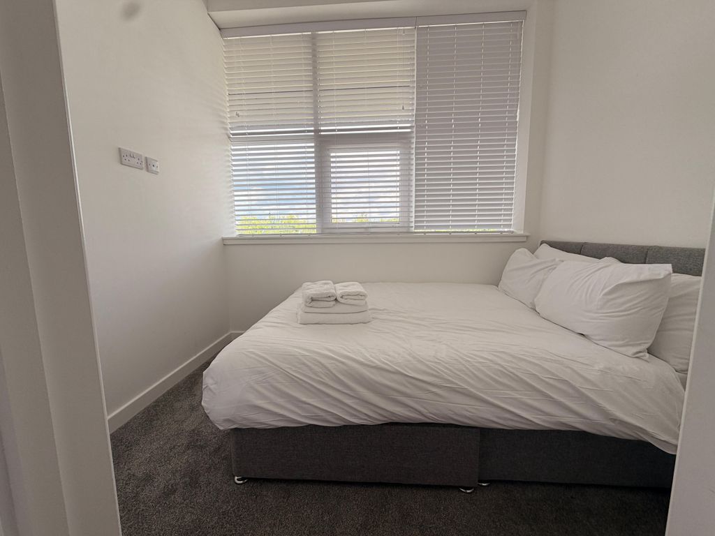 Property photo 3 of 9 Bedroom 2