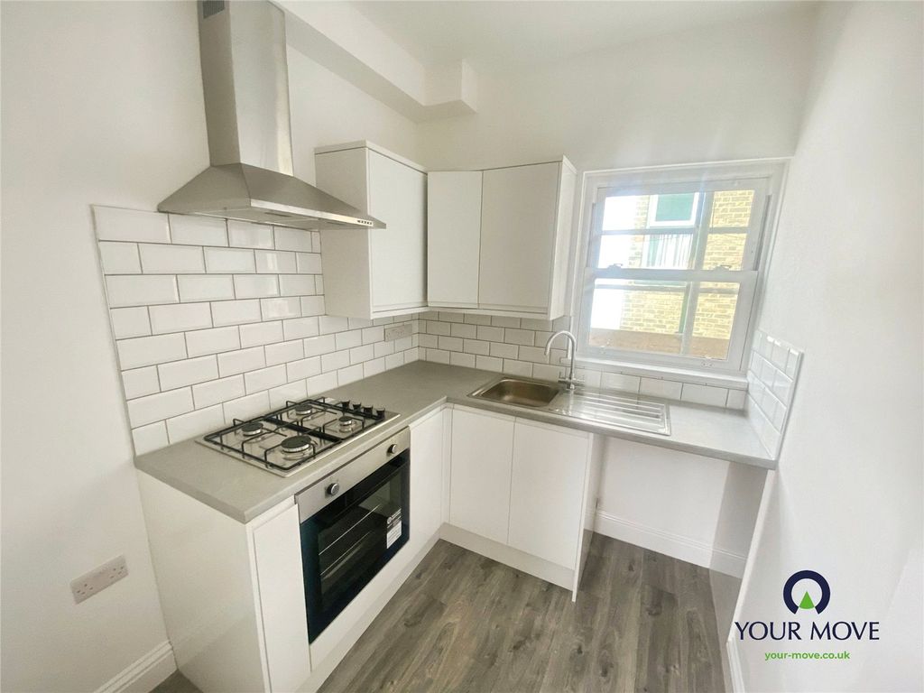 Property photo 1 of 6 Kitchen