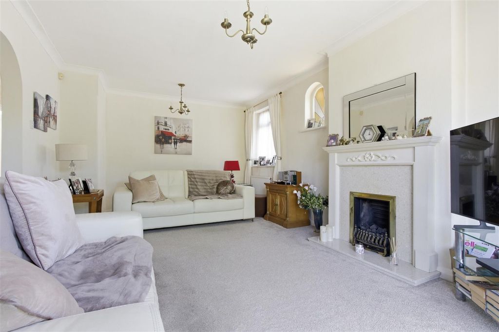 Property photo 3 of 18 Img_6942.Jpg