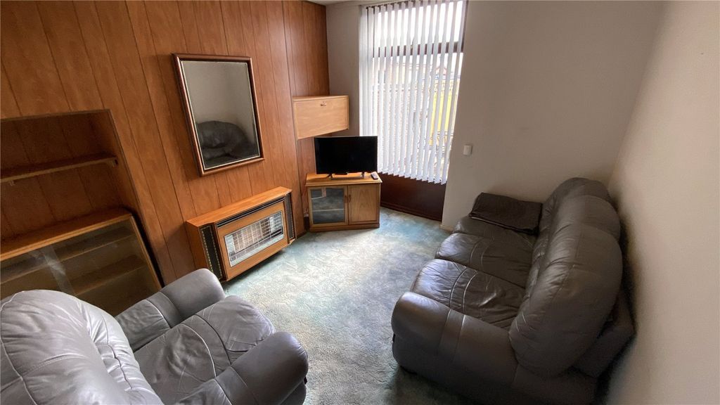 Property photo 3 of 14 Picture No. 04