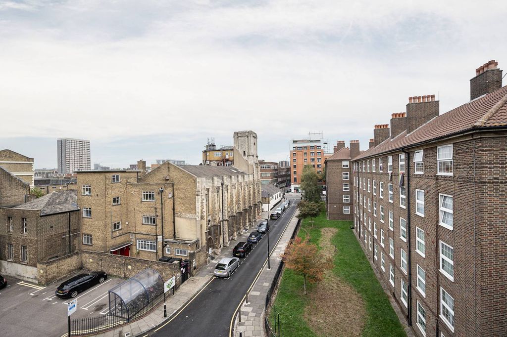 Property photo 3 of 3