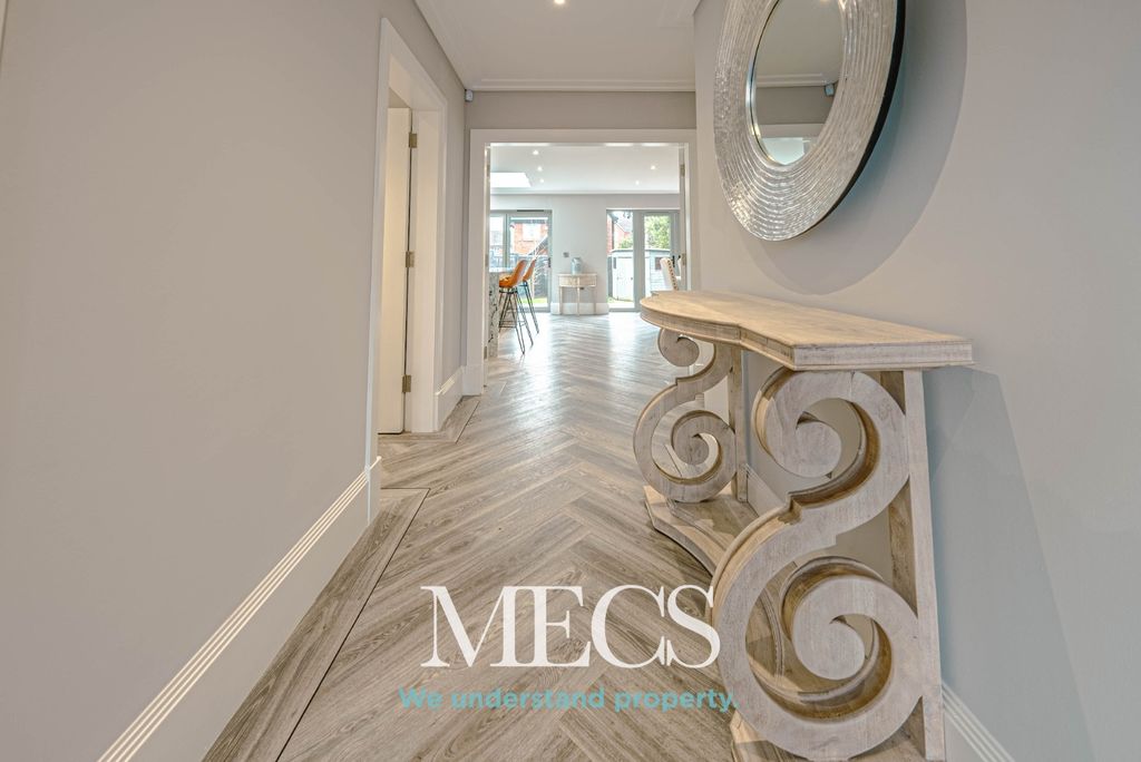 Property photo 3 of 24 4204372