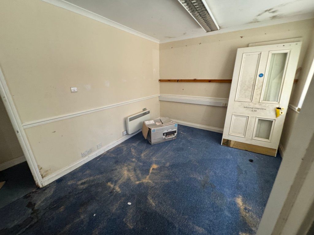 Property photo 2 of 3 Internal View