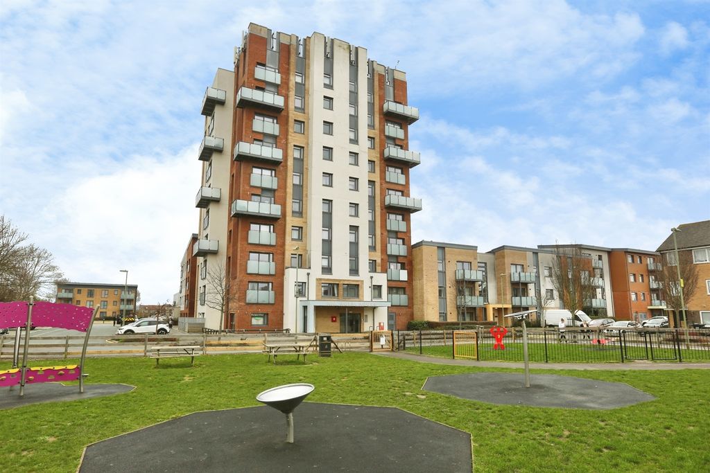 Property photo 1 of 14