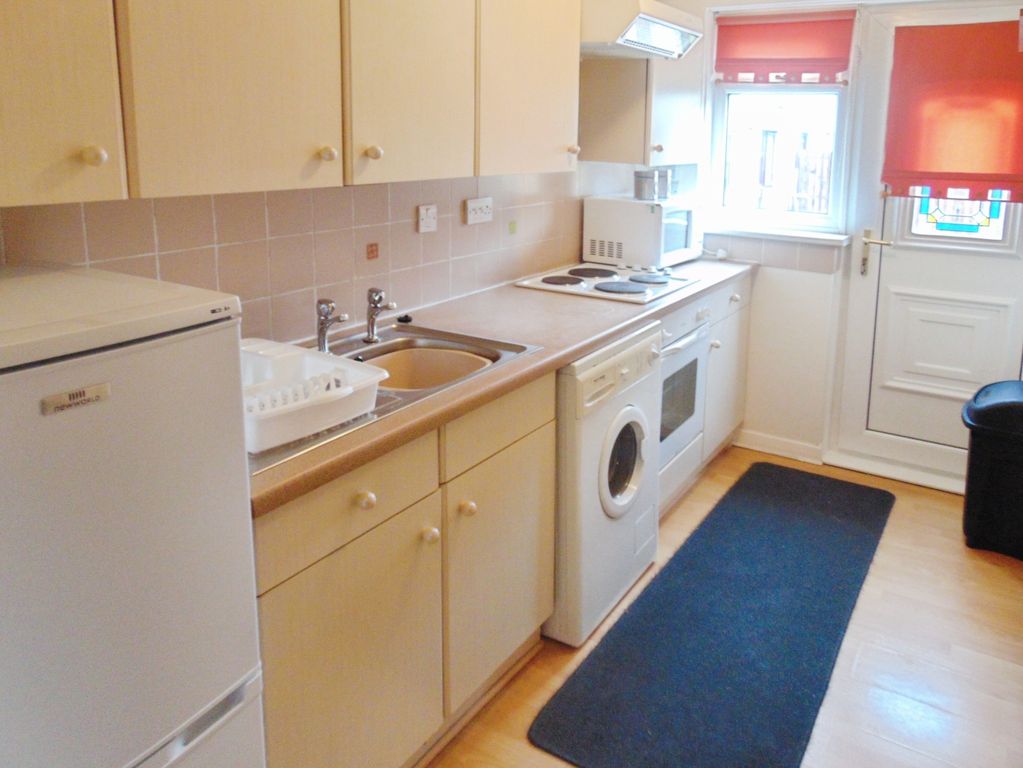 Property photo 2 of 6 2B07c27c-004