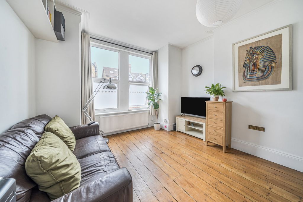 Property photo 3 of 20 1359265-11-68d657...