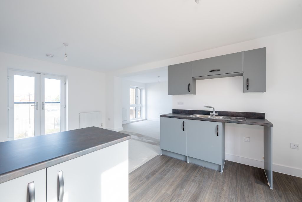 Property photo 3 of 25