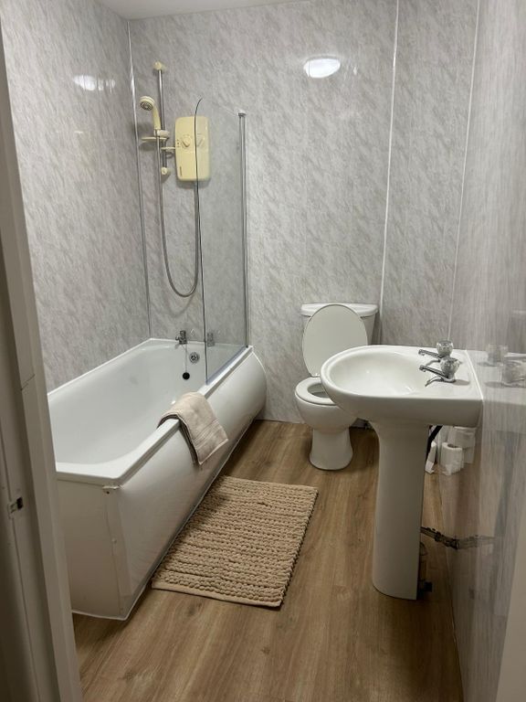 Property photo 3 of 4