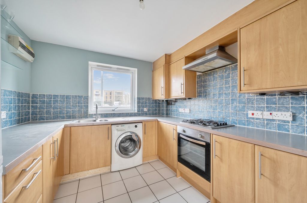 Property photo 2 of 12 1401145-22-696A3A...